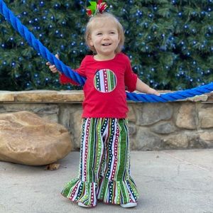 Boutique style Christmas outfit 24 months EUC